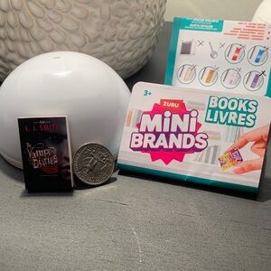 Zuru Mini Brands Book- Vampire Diaries- series 1, common